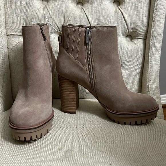 Vince Camuto Shoes - Vince Camuto Bootie Ernessa Truffle Taupe Sz 8